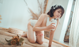 七月喵子 性感于可爱并存的美女coser